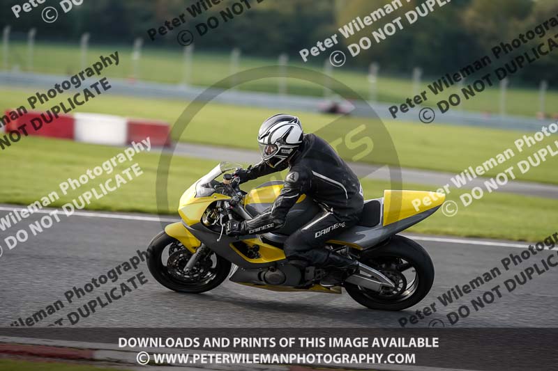 anglesey;brands hatch;cadwell park;croft;donington park;enduro digital images;event digital images;eventdigitalimages;mallory;no limits;oulton park;peter wileman photography;racing digital images;silverstone;snetterton;trackday digital images;trackday photos;vmcc banbury run;welsh 2 day enduro